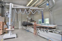 Вакуумные шланговые подъемники Jumbo column-mounted-jib-crane-application-04_cms4cd7c9d621